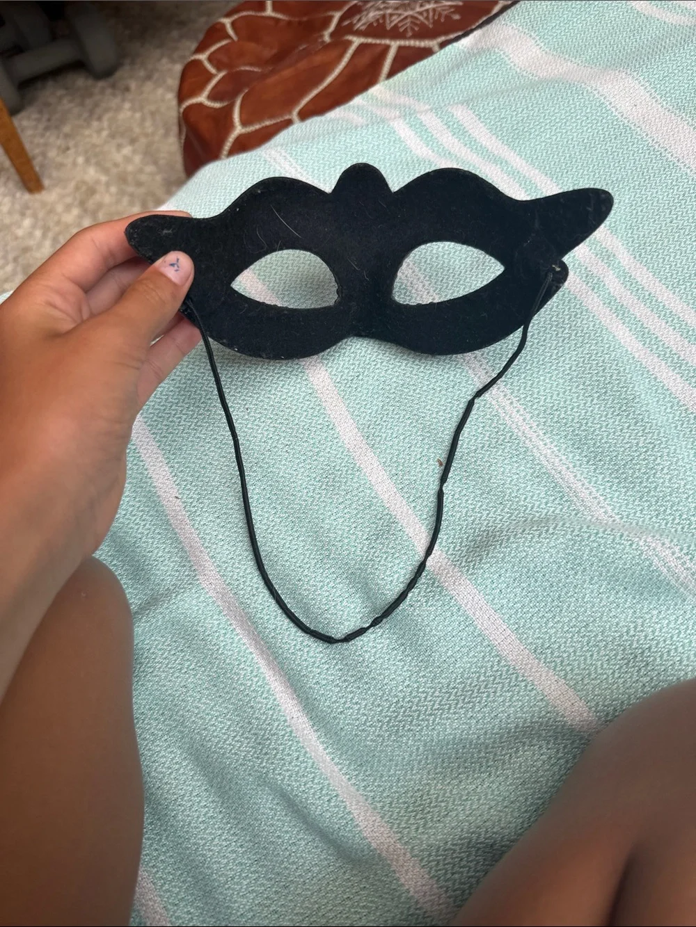 Fuchsia Jeweled Masquerade Mask